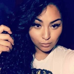 Meet your Posher, Adriana